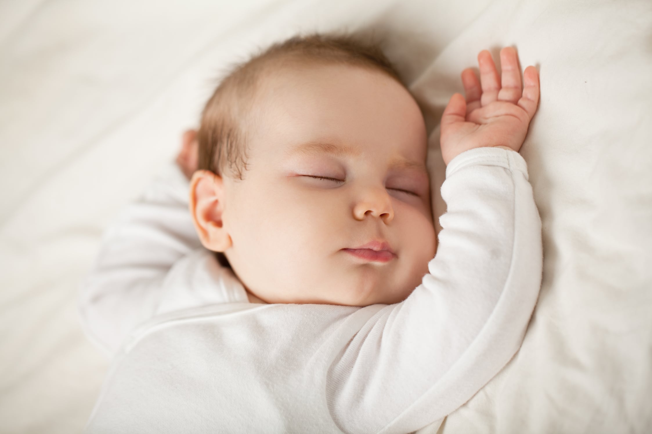 Guia Completo para Ajudar seu Bebê a Dormir a Noite Toda